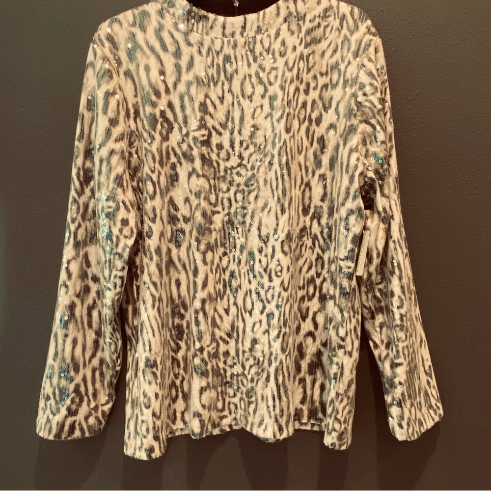 NWT Chico’s leopard print sequin sparkly long sleeve top size 3 which is Large